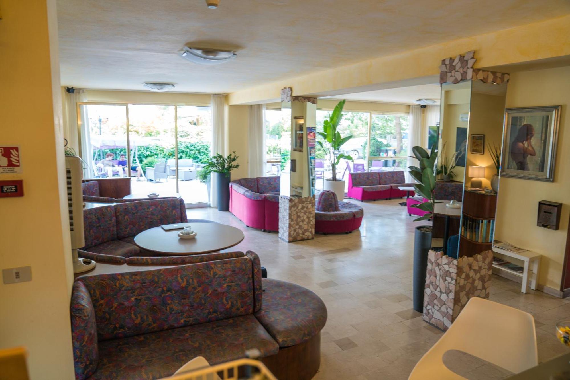 Hotel Singapore Milano Marittima Ngoại thất bức ảnh